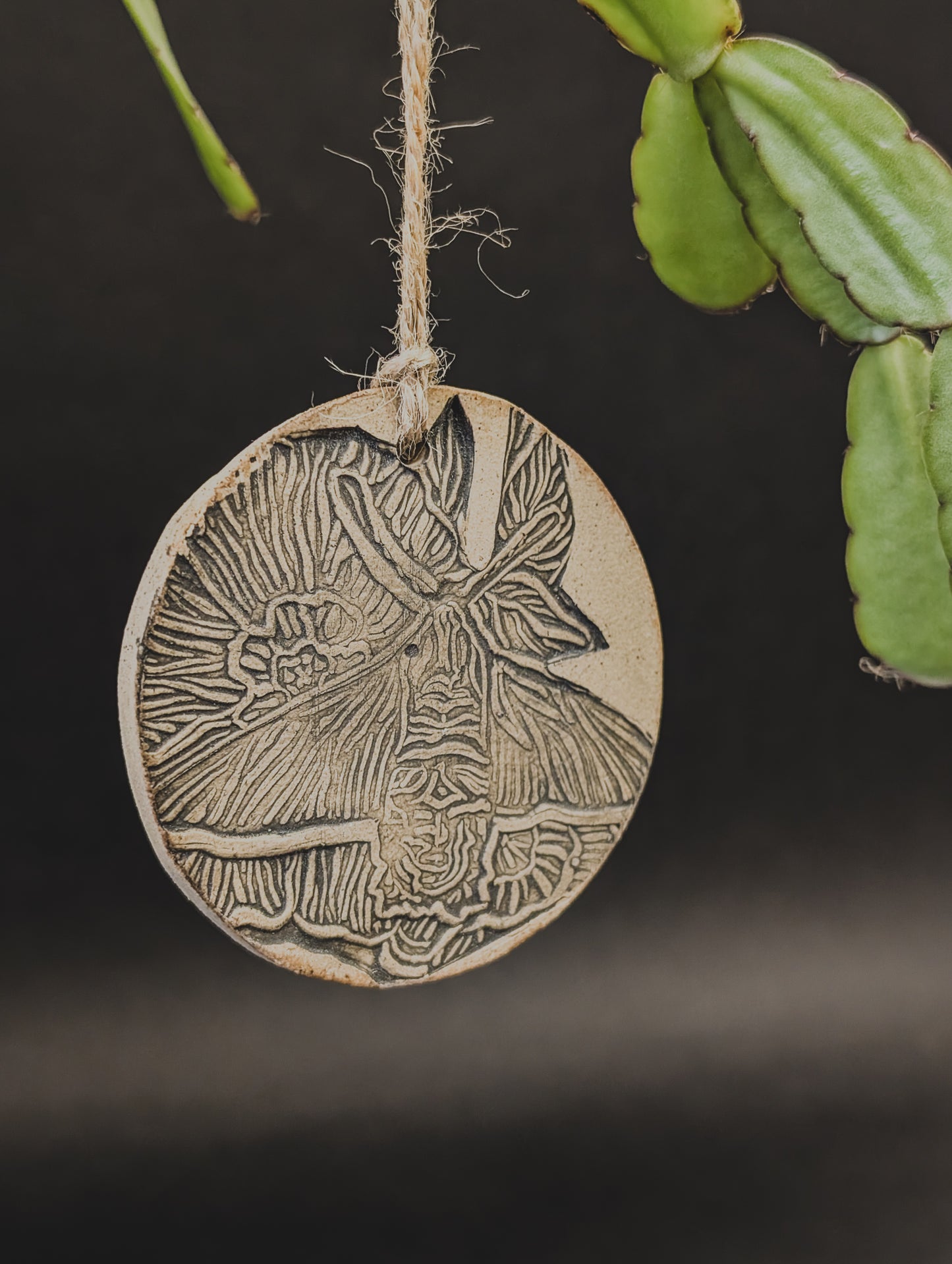 Woodland decs - matte black