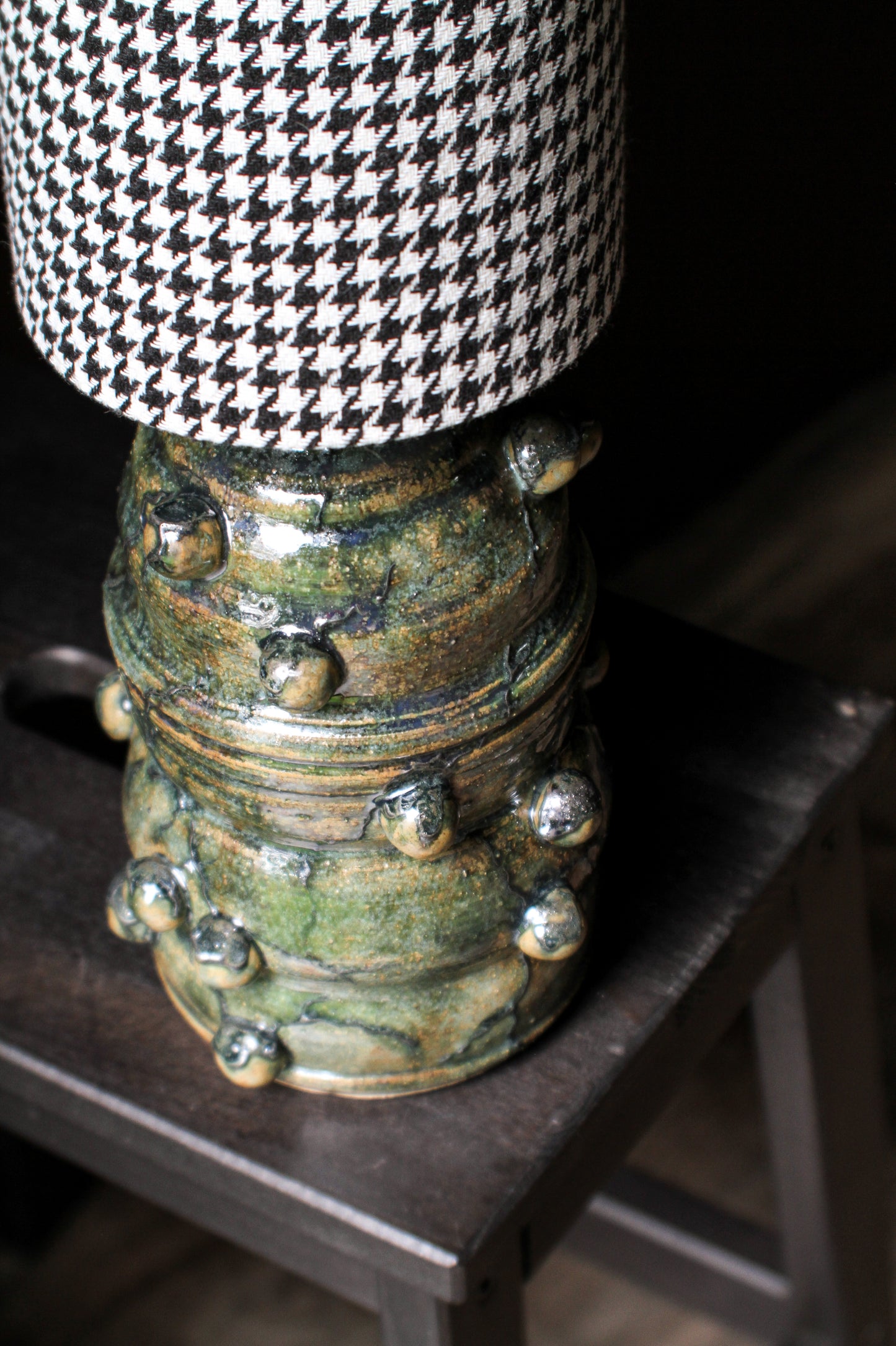Gastropod lamp base