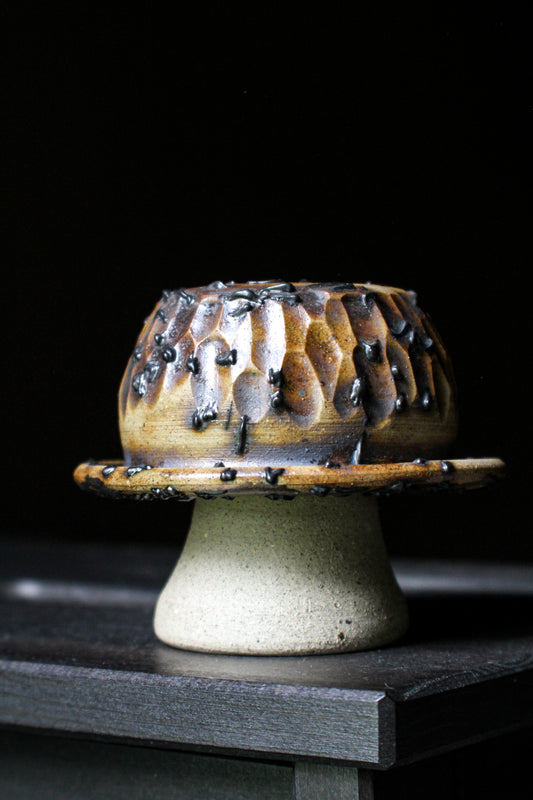 Champignon II sculpture