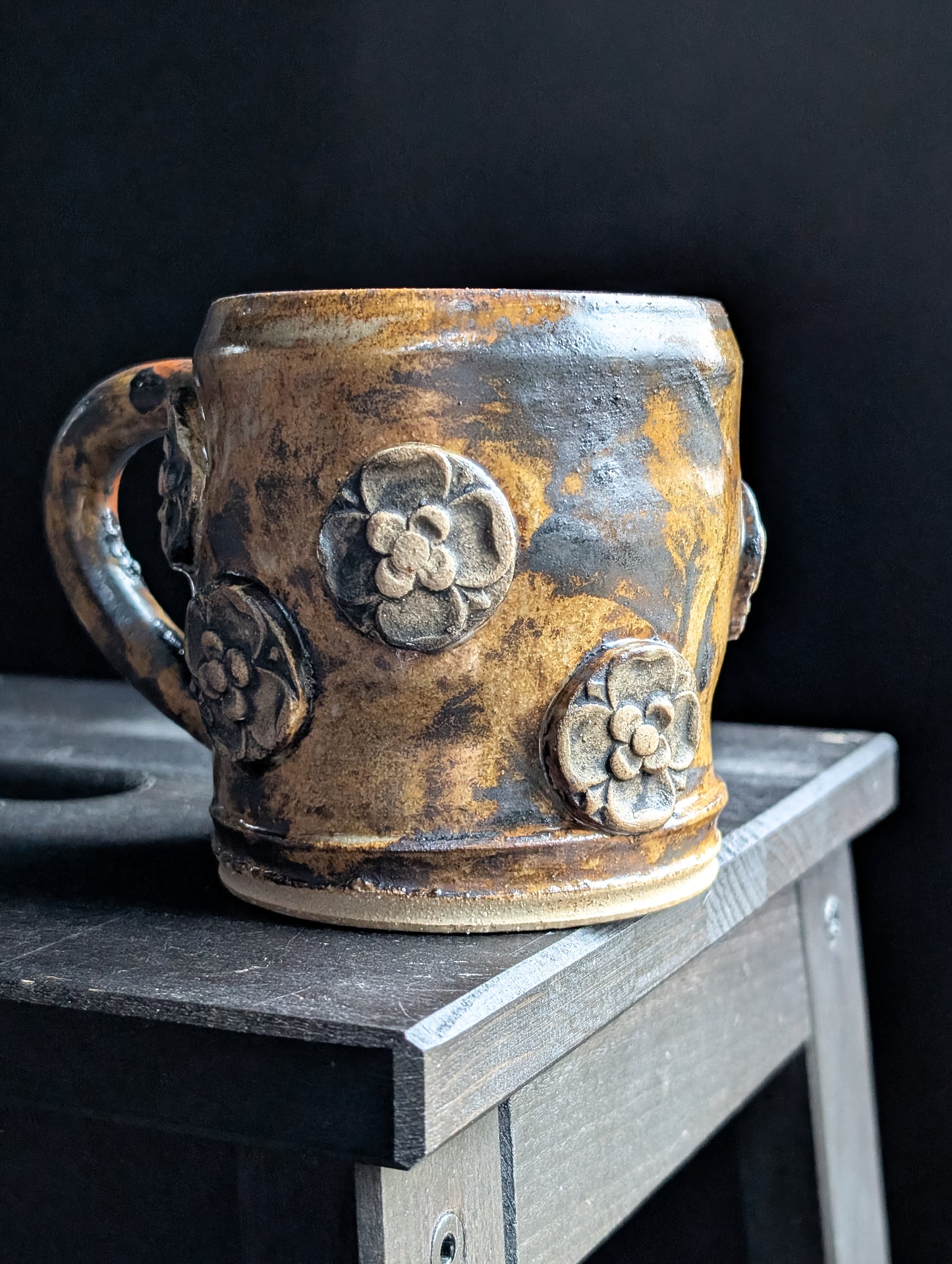 Rose motif mugs